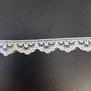 Lace, Vintage White Scalloped Edging 1/2" wide x  6 yds
